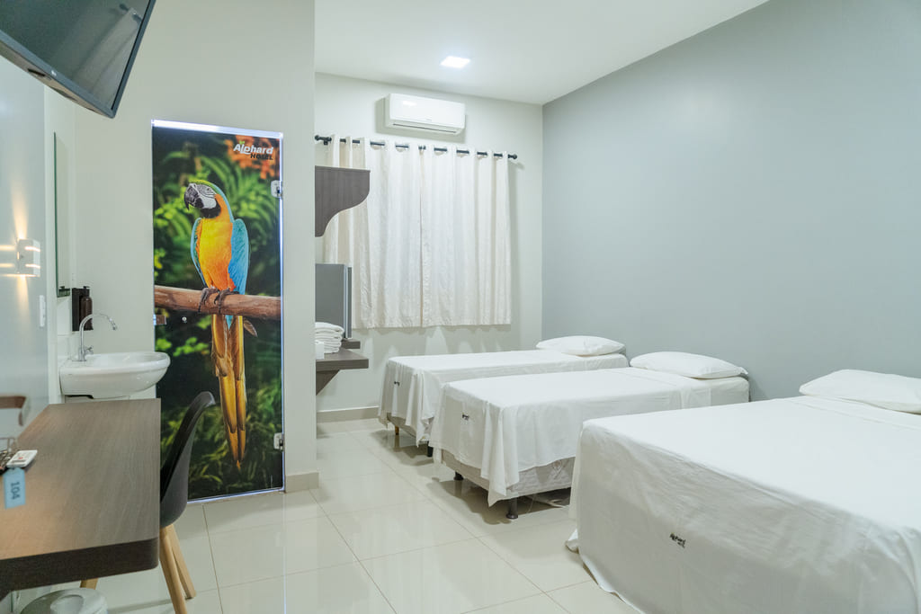 Quarto Casal Mais 2 Solteiro